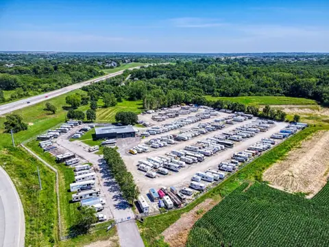 RecNation RV & Boat Storage in Shawnee, KS