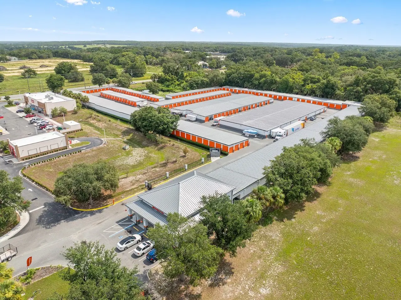 Mini Mall Storage, RV storage in Eustis