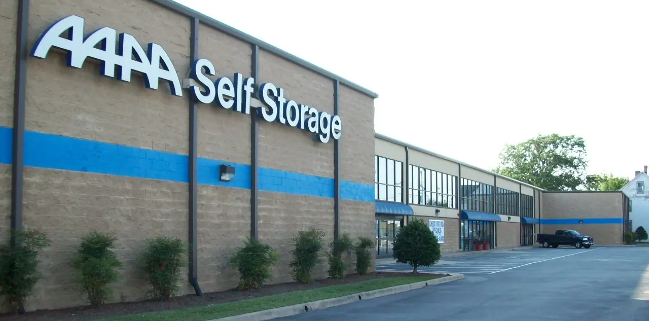 AAAA Self Storage, RV storage in Norfolk