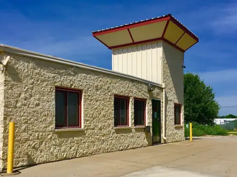 Big Red Self Storage photo 2
