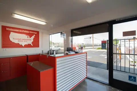 Public Storage photo 2
