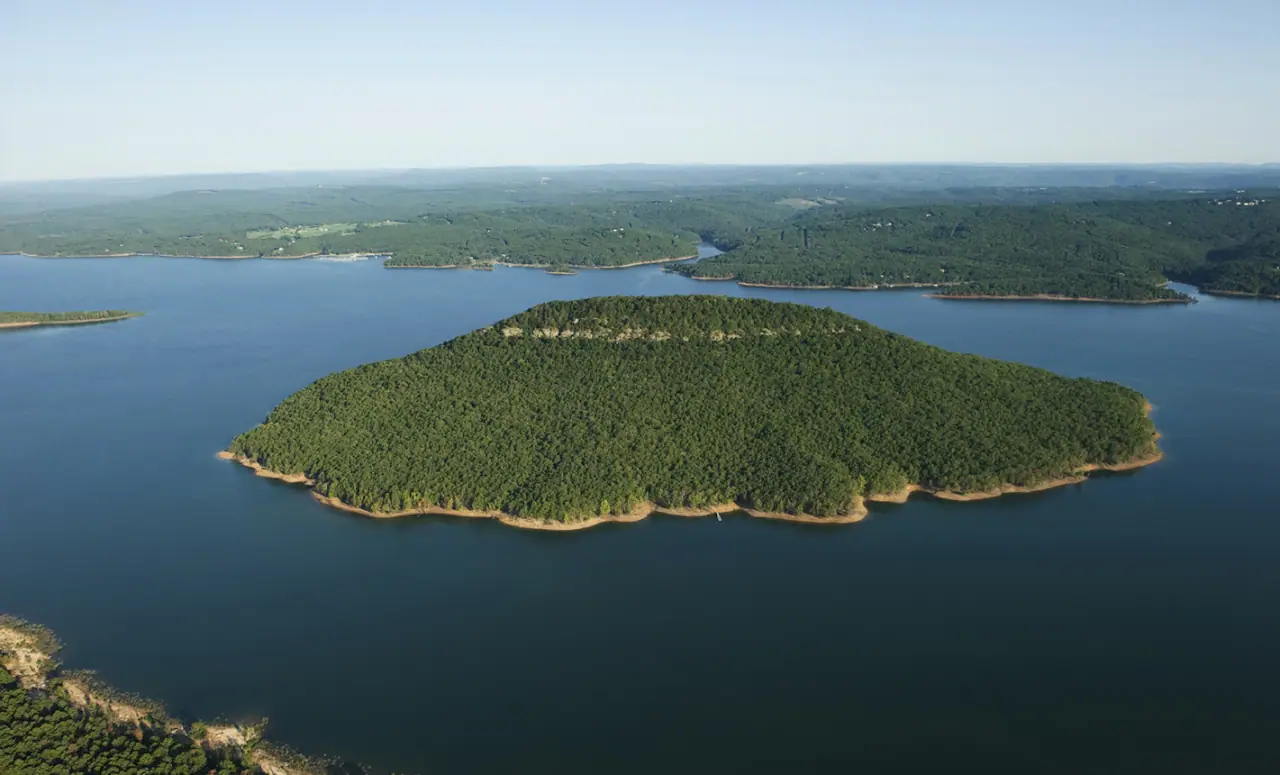 Ozark Self Storage - Greers Ferry, RV storage in Greers Ferry