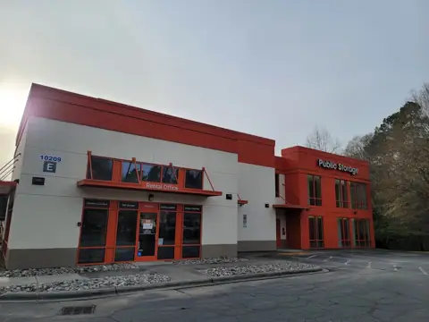 Public Storage photo 2