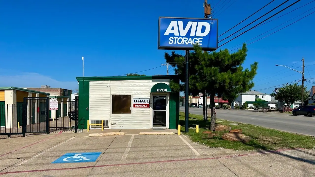 Avid Storage, RV storage in Arlington