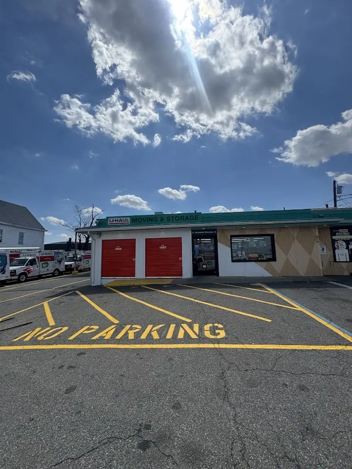 Self-Storage at U-Haul, RV storage in Paterson