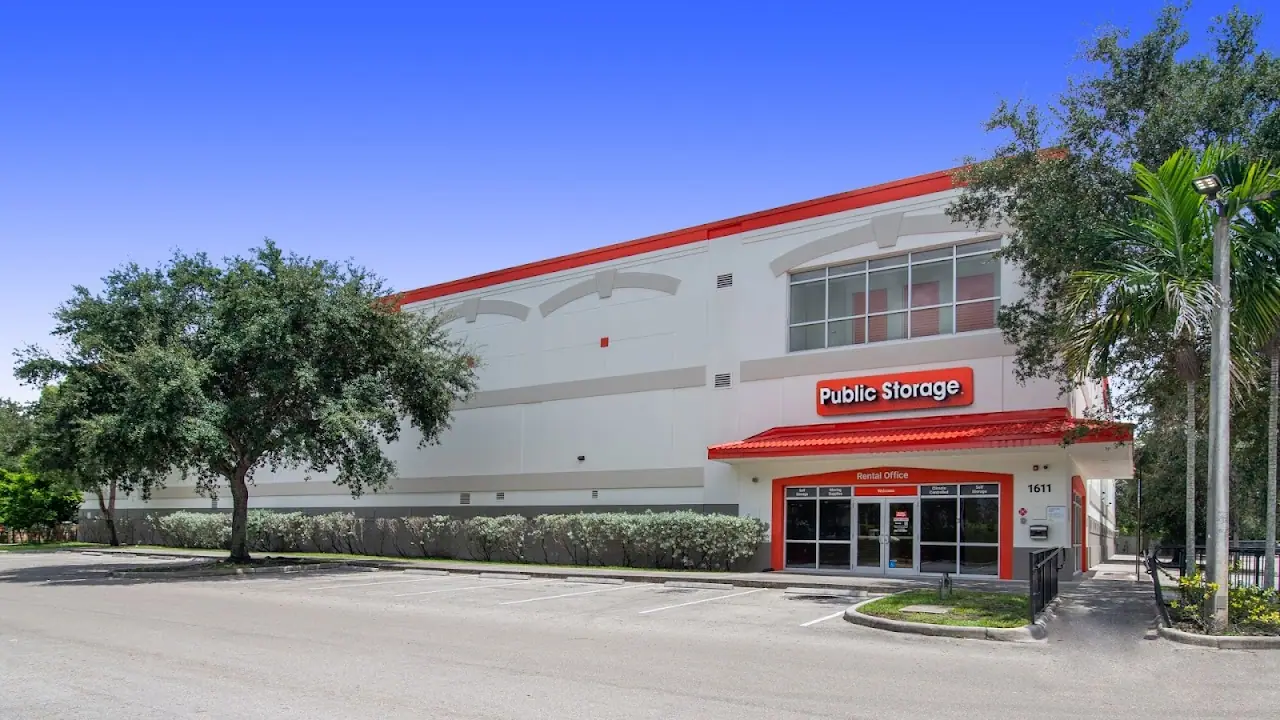 Public Storage, RV storage in Pembroke Pines