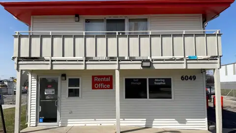 Public Storage photo 2