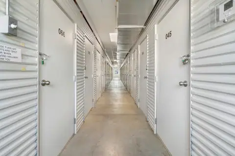 KO Storage photo 3