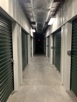Volunteer Storage Chapman photo 2