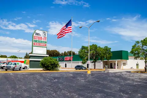 Mr Stor-it in Cocoa, FL