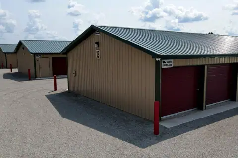 Hillcrest-U-Stor photo 3