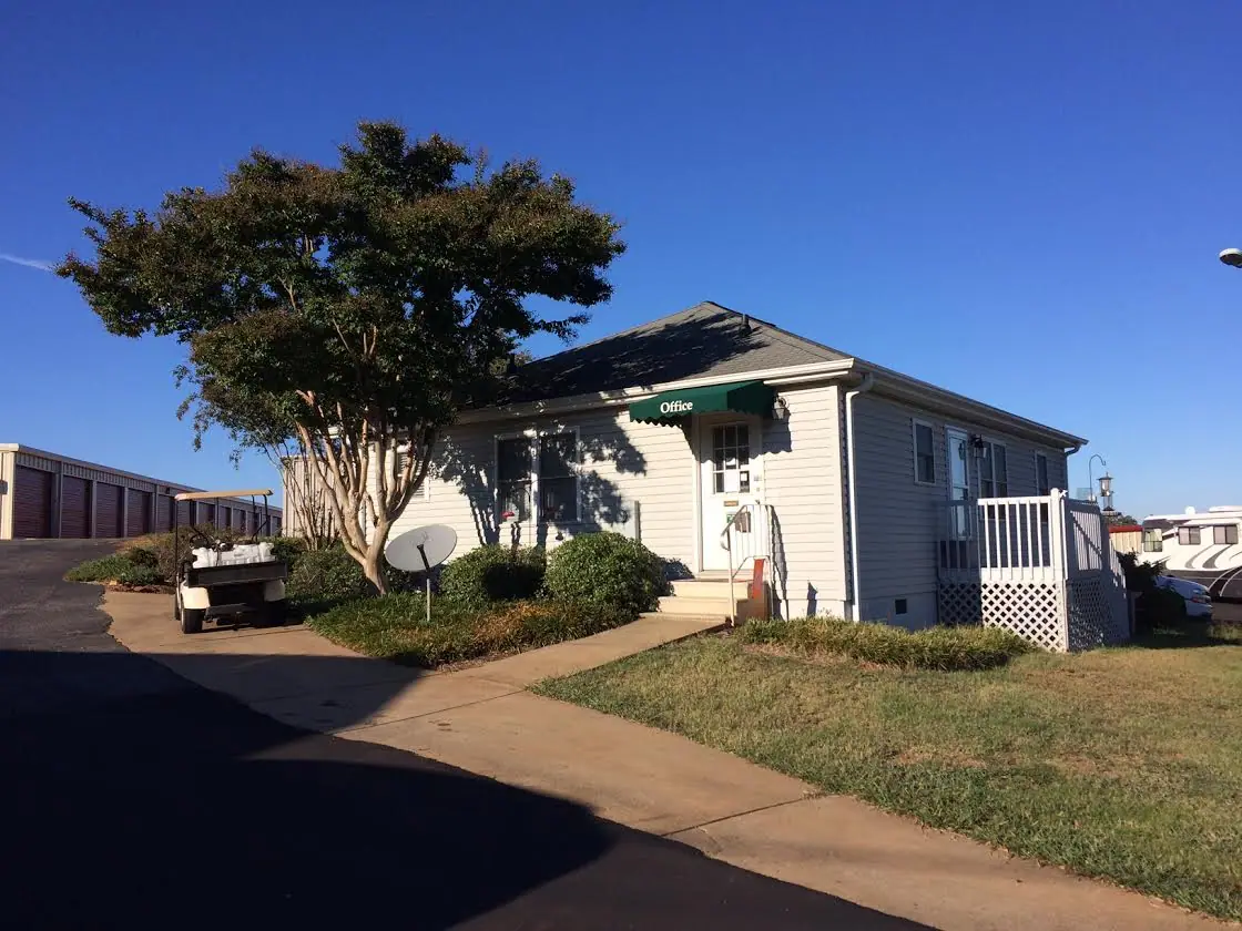 Clemson Boulevard Mini Storage, RV storage in Pendleton