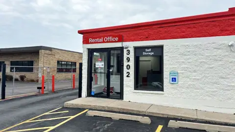 Public Storage in Schiller Park, IL