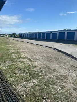 Lock & Leave Self Storage photo 2