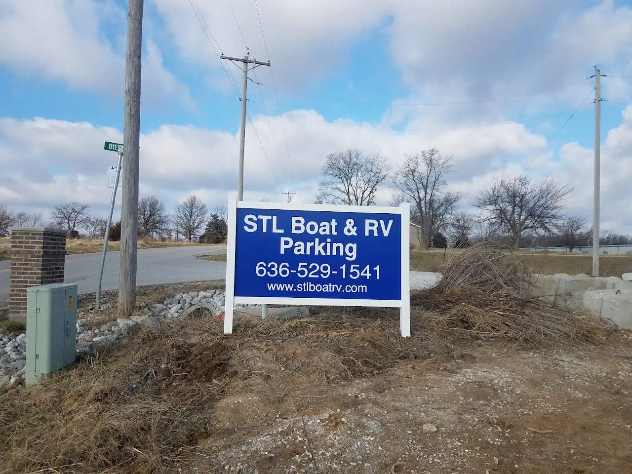 StL Boat & RV Storage, RV storage in Wentzville