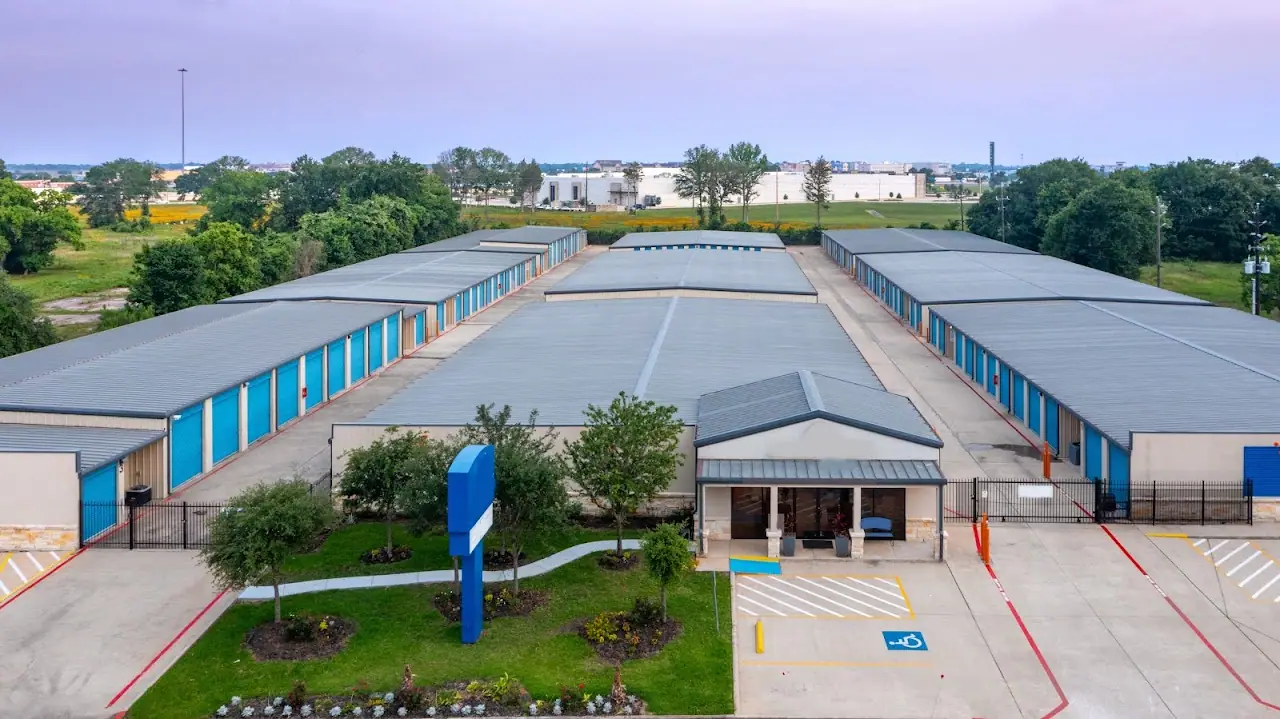 Mini Mall Storage, RV storage in Katy