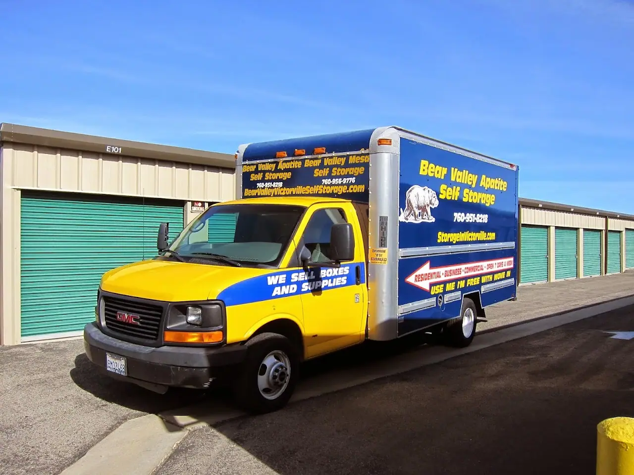 Bear Valley Apatite Self Storage, RV storage in Victorville