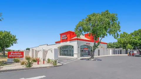 Public Storage photo 2