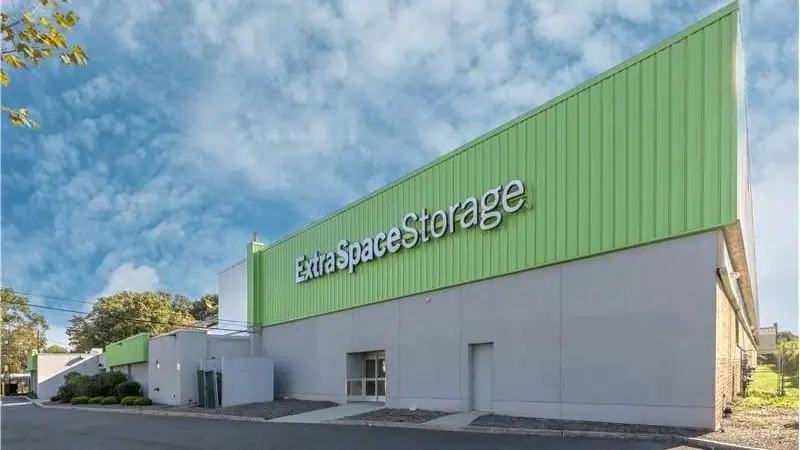 Extra Space Storage, RV storage in Bay Shore