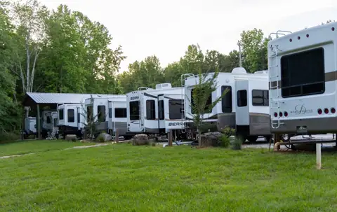 Gibson's Grove RV Park & Storage photo 2