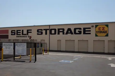 EZ Storage in Burbank, CA