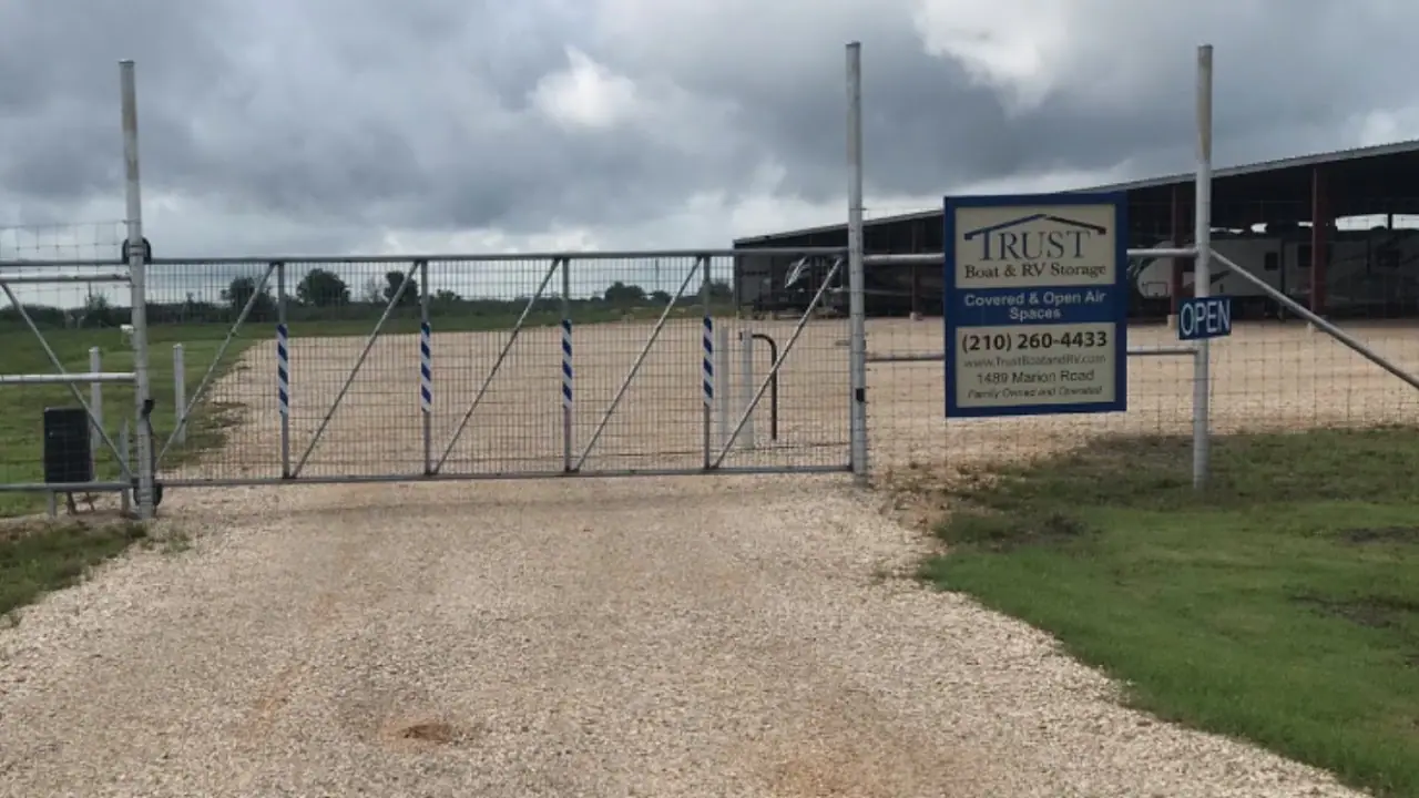 Trust Boat & Rv Storage, RV storage in Marion