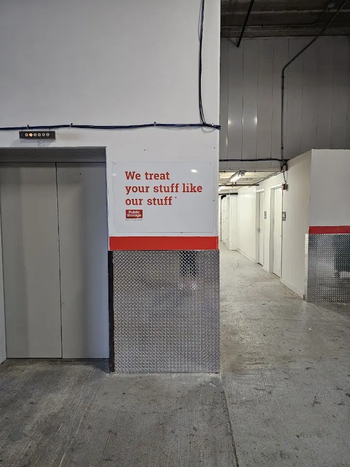 Public Storage, RV storage in Oak Lawn