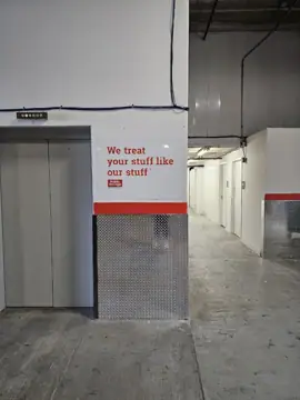Public Storage photo 2