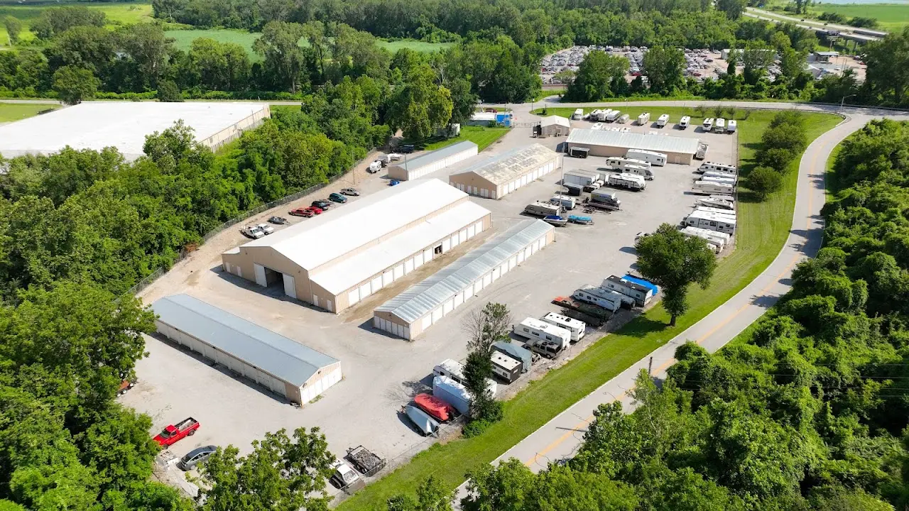 Liberty Bend Storage, RV storage in Liberty