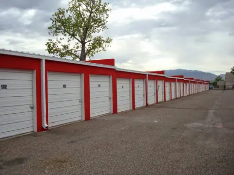 Alameda West Storage photo 3