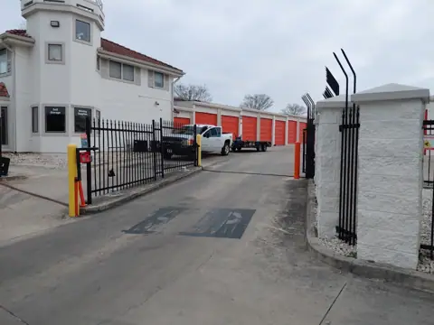 Public Storage photo 3