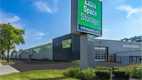 Extra Space Storage in Des Plaines, IL