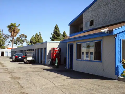 Cerritos Self Storage photo 2