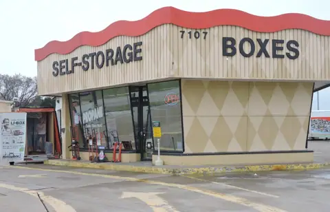 Self-Storage at U-Haul in Dallas, TX