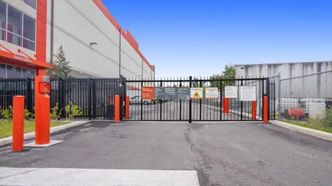 Public Storage photo 2