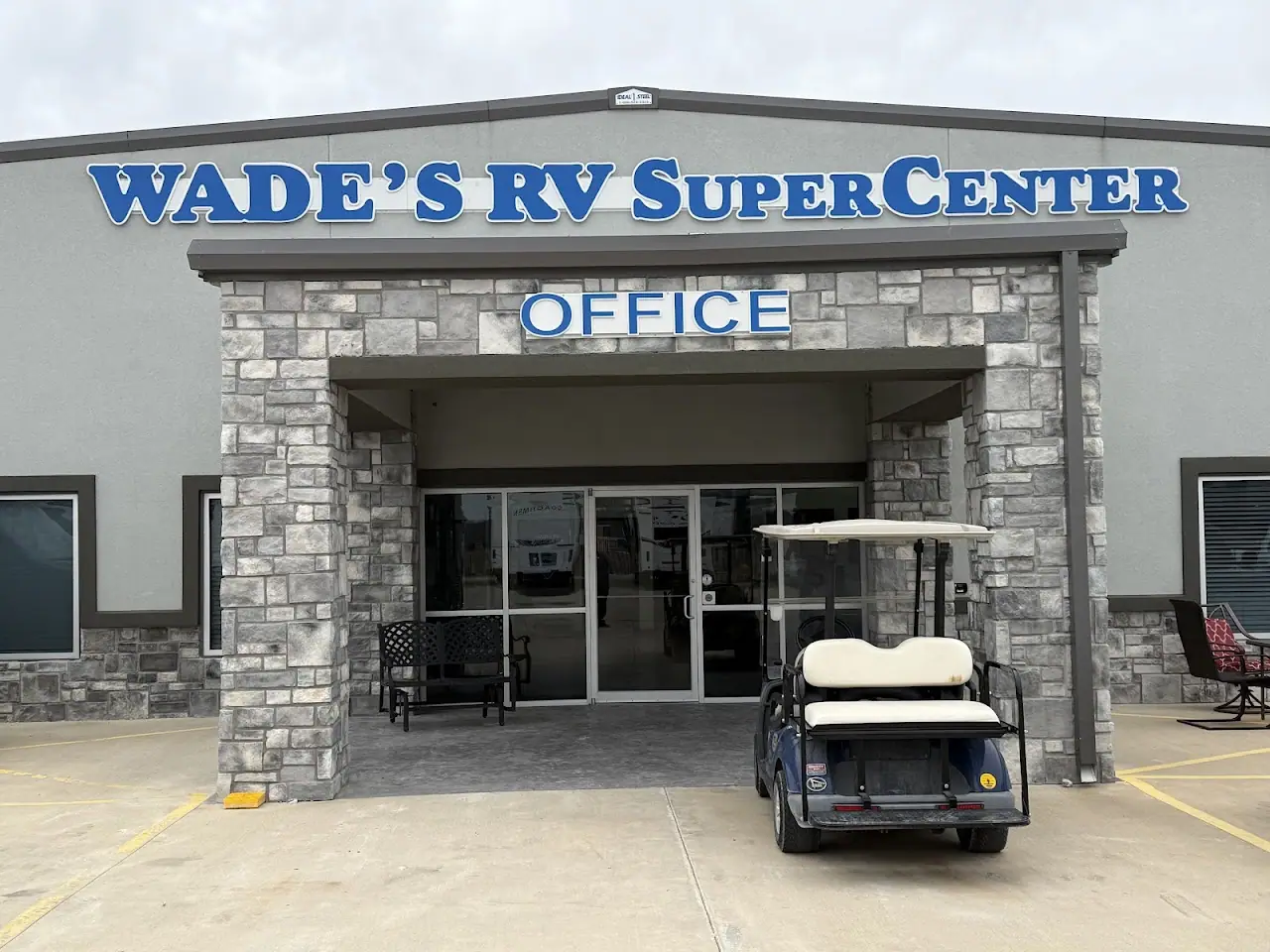 Wade's RV Supercenter of Glenpool, RV storage in Glenpool