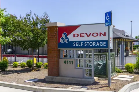 Devon Self Storage Sacramento, California in Sacramento, CA