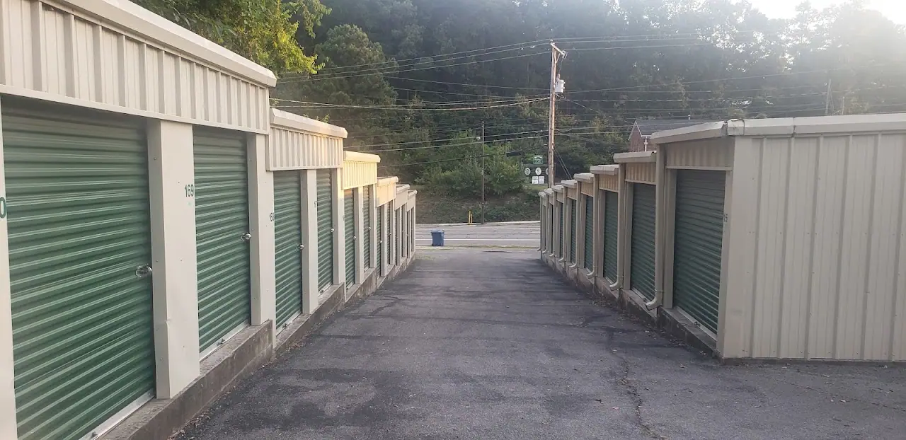 Ideal Storage & Rentals, RV storage in Rossville