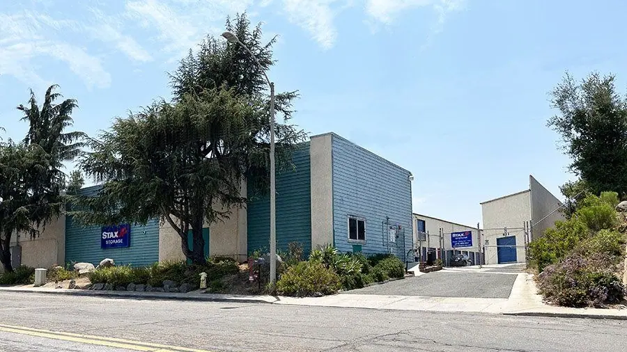 StaxUP Storage, RV storage in Alpine