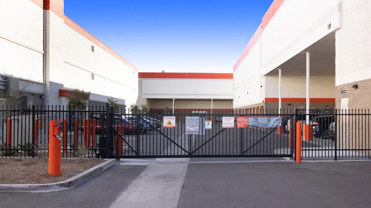 Public Storage, RV storage in Sherman Oaks