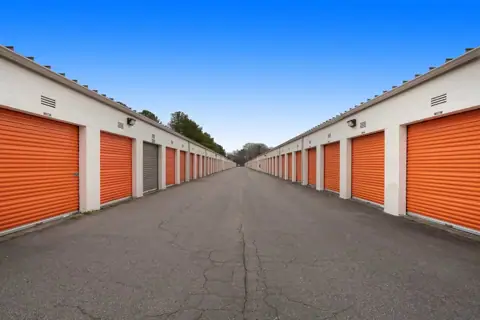 Public Storage photo 2