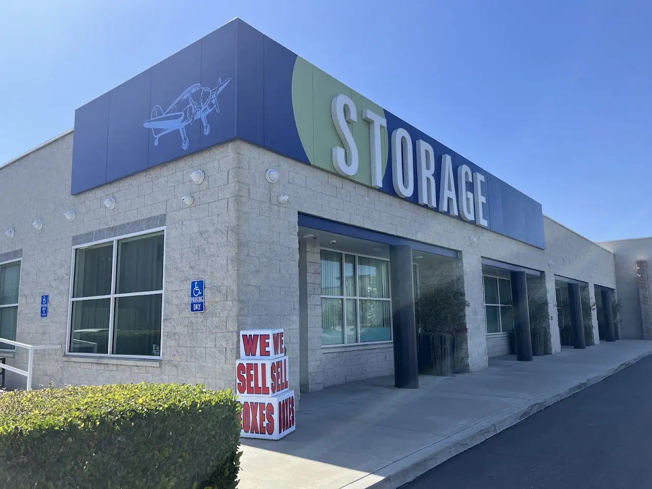 Dale Street Self Storage, RV storage in Buena Park