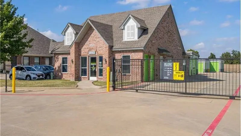 Extra Space Storage, RV storage in Plano