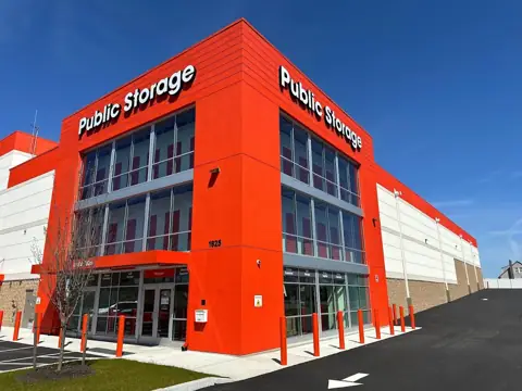 Public Storage photo 2