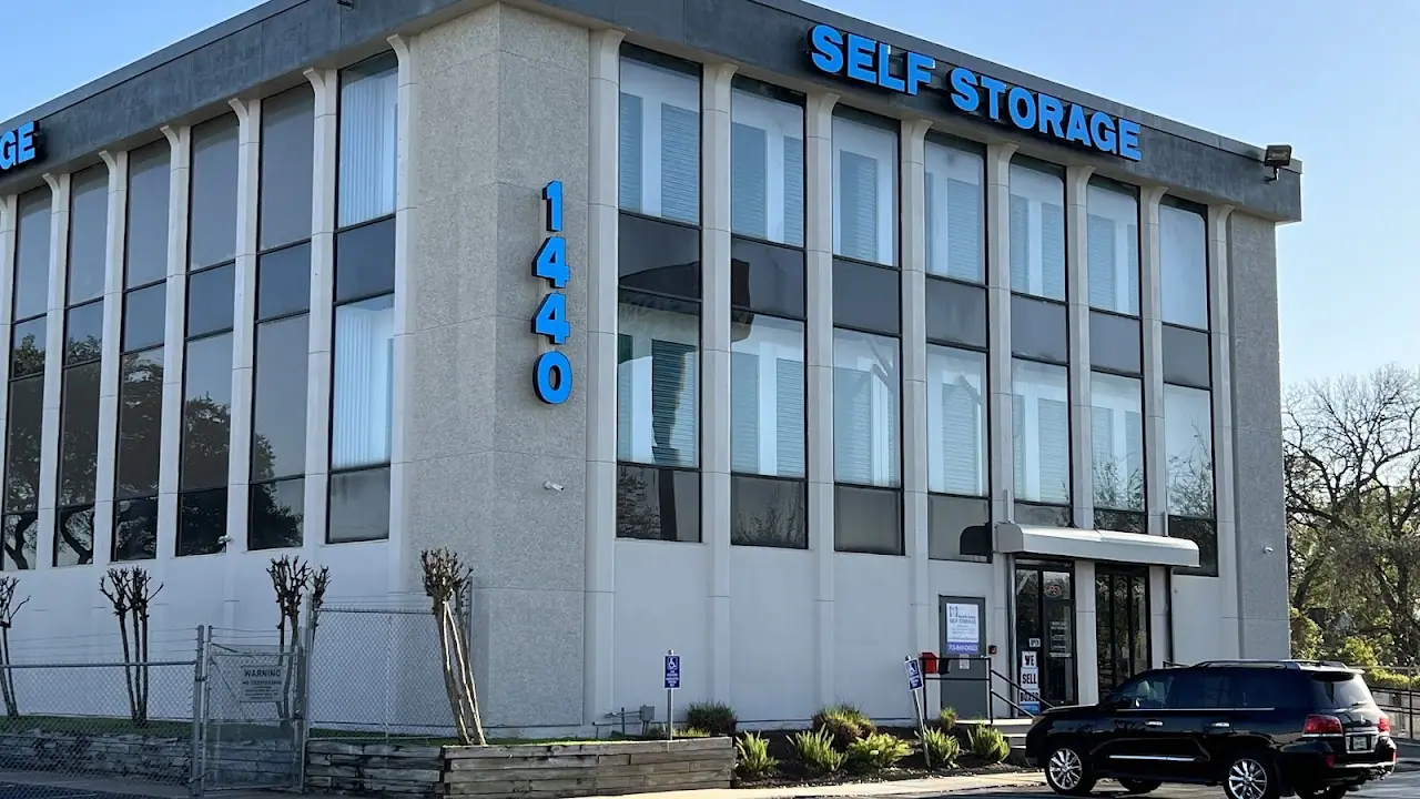 North Loop Self Storage, RV storage in Houston
