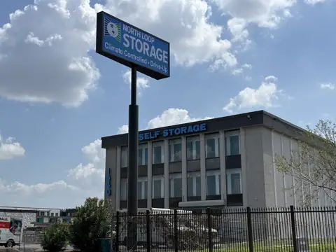 North Loop Self Storage photo 2