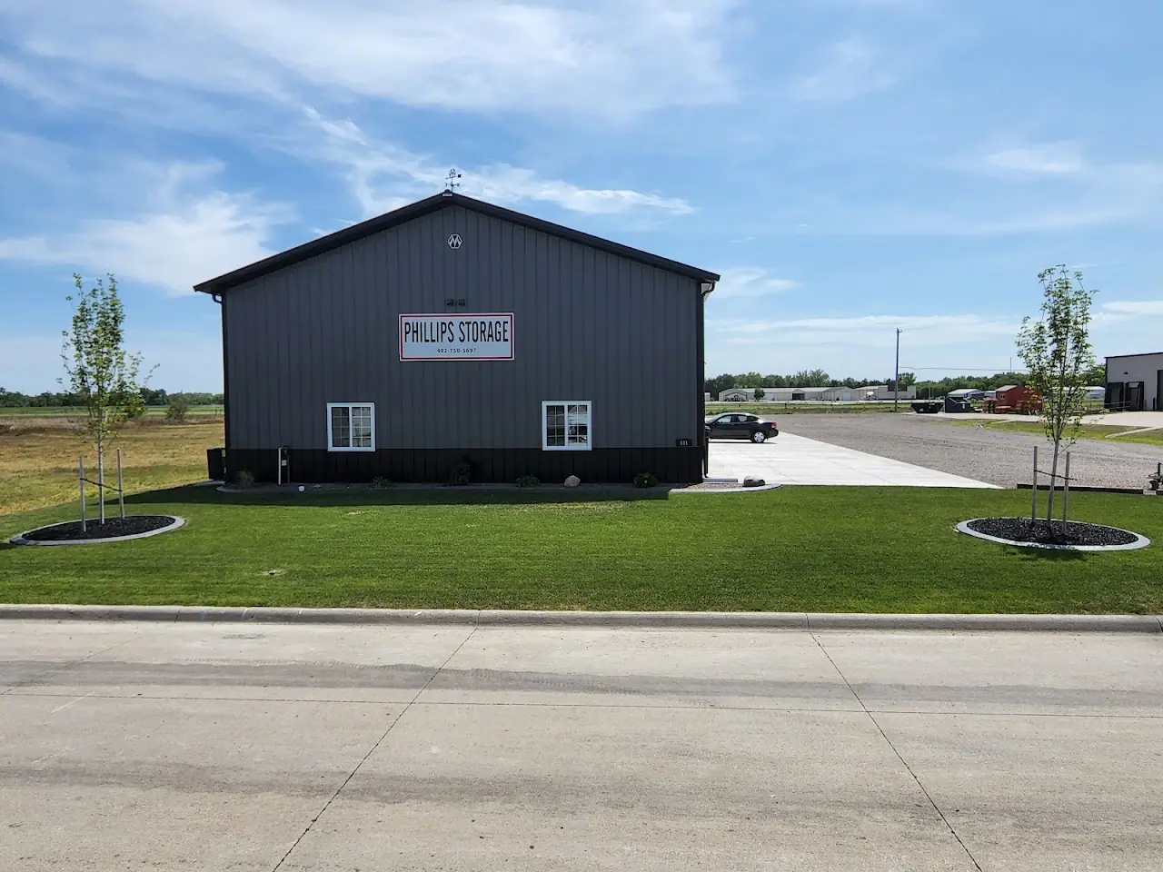 Phillips Storage LLC, RV storage in Kearney