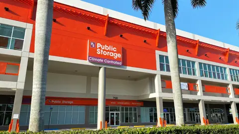 Public Storage photo 2