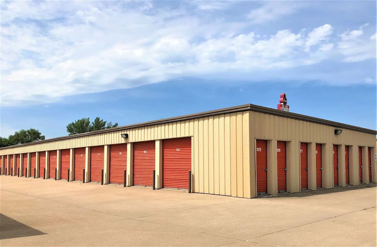 Big Red Self Storage, RV storage in Lincoln