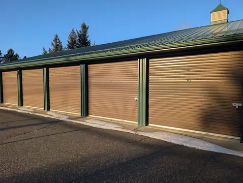 Pine Tree Storage in River Falls, WI